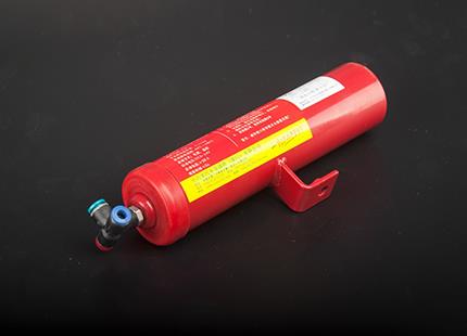 Multi-nozzle solid gas conversion fire extinguishing device