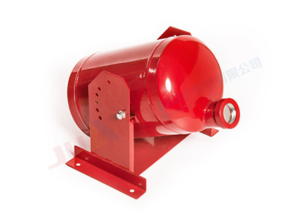Land-based ultra-fine dry powder fire extinguishing device (solid-gas conversion type)